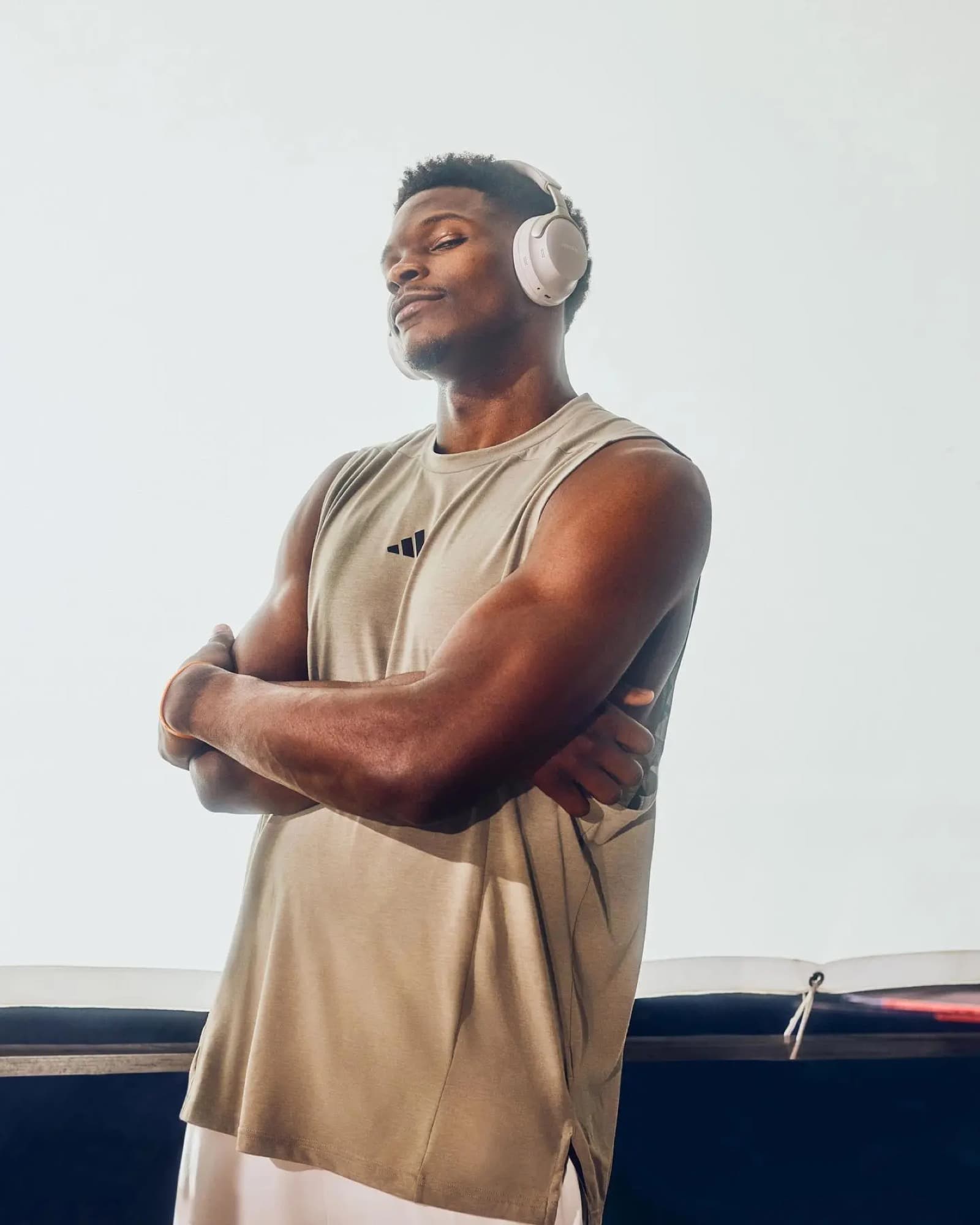 Commercial product photography retouching — professional retouching studio